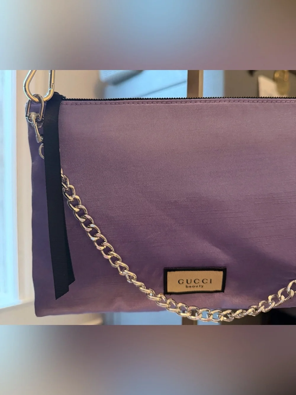 Gucci Beauty/Cosmetic Bag with floral interior GWP item